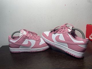 Nike Dunk Low Rosa y Blanco