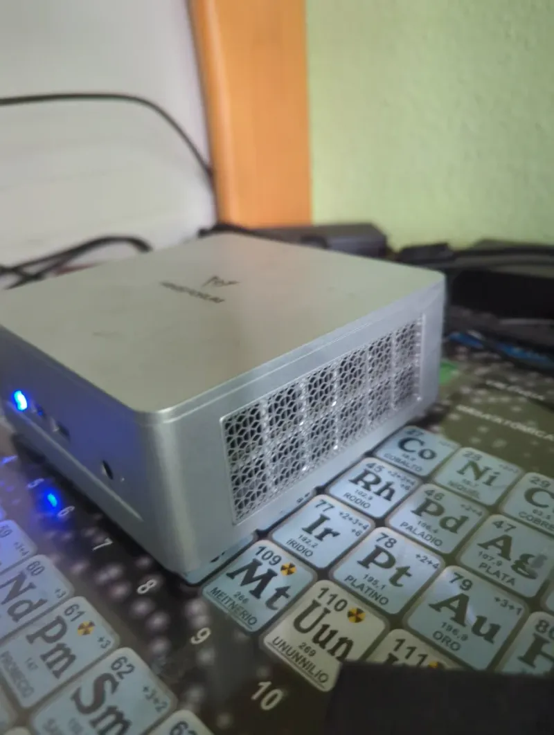 Minisforum UM870-Slim MiniPC + RAM + SSD + Config afbeelding 2