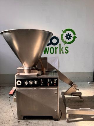 Embutidora Castellvall EHIC/2000 con volteador