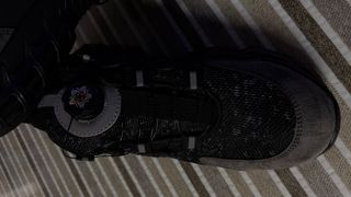 Zapatillas de seguridad negras y grises