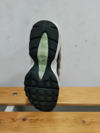 Zapatillas Nike Beige y Verde