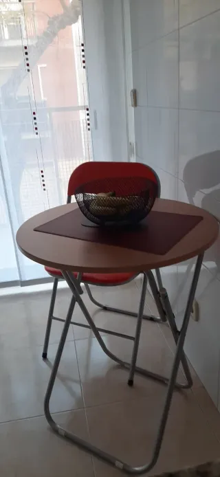 Mesa y Silla Auxiliar Plegable