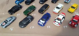 Lote N2 de coches HotWheels
