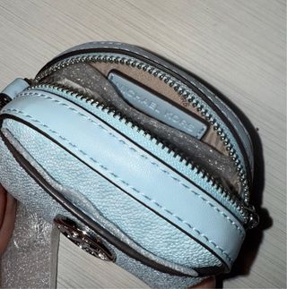 Monedero Michael Kors azul y plateado