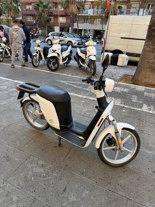 ASKOLL eS Pro 45 21.000 km – ¡Lista para rodar!