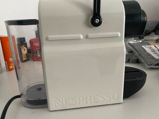 Cafetera Nespresso Blanca