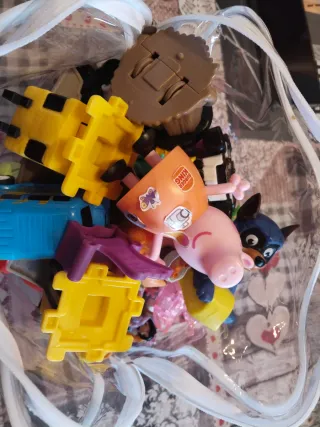 Lote de muñecos varios