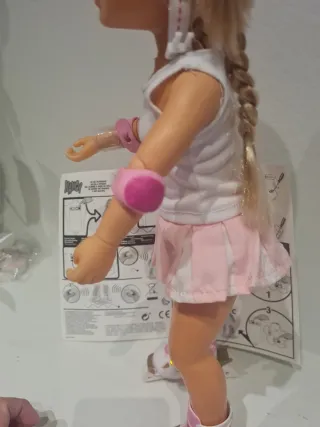 Nancy Patinadora con Accesorios