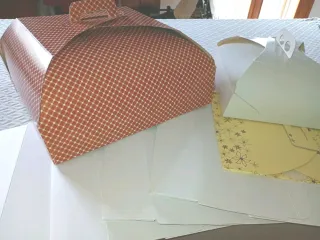 Set  di n.7  Porta Torte/Dolci  in cartone