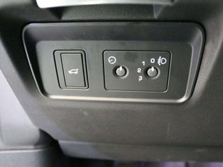 Land-Rover Discovery Sport 2.0D TD4 180 PS AWD MHEV Auto S