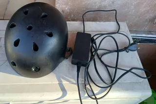 Patinete Eléctrico Xiaomi con casco