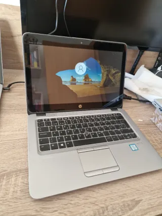 Portátil HP Plata Táctil