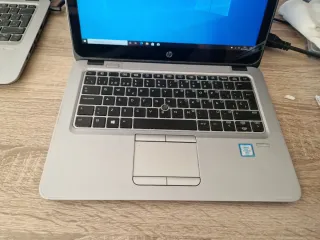 Portátil HP Plata Táctil