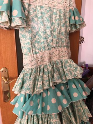 Vestido de flamenca con lunares