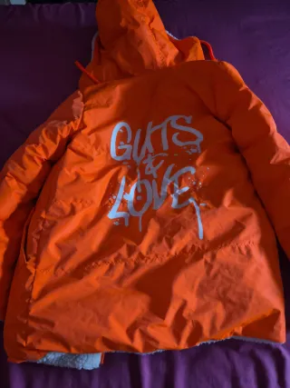 Abrigo GUTS & LOVE naranja y blanco