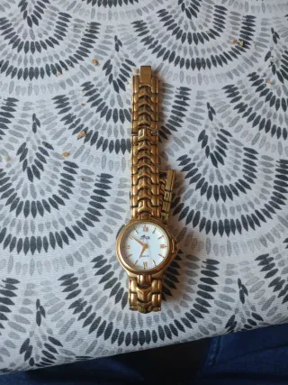 Reloj Lotus Dorado y Blanco, Mujer