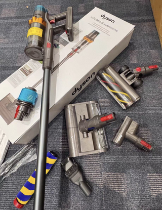 Dyson    V15s    Aspiradora