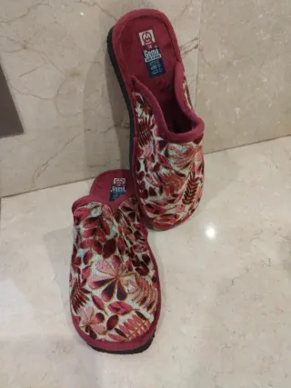 Zapatillas Gema Talla 38 Nuevas