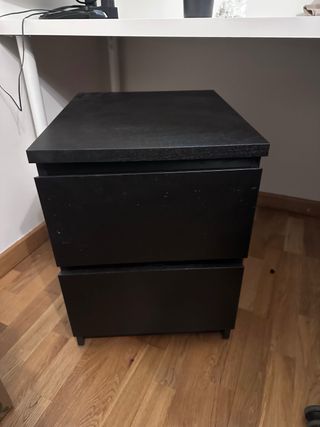 Comodino Ikea nero