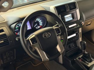 Se vende Toyota Land Cruiser 3.0 2010