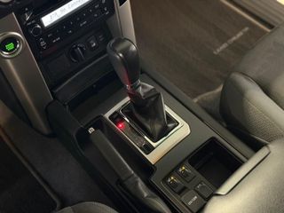 Se vende Toyota Land Cruiser 3.0 2010