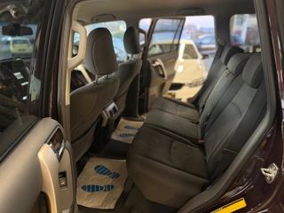 Se vende Toyota Land Cruiser 3.0 2010