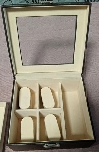 Organizador de Joyas Negro y Beige