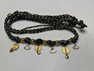 Cinturón fantasía negro y dorado