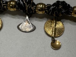 Cinturón fantasía negro y dorado