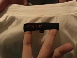 Giacca elegante bianca con ricami oro