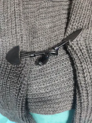 Coprispalle a mantella grigio