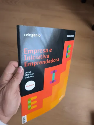Empresa e Iniciativa Emprendedora EIE (Muestra)