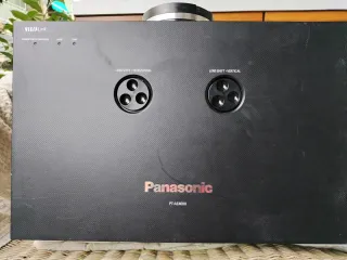 Videoproiettore Panasonic PT-AE4000