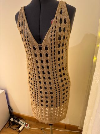 Copricostume uncinetto traforato oro