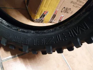 Neumático Enduro Metzeler