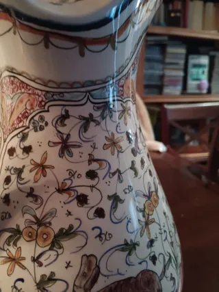 Jarra de loza portuguesa siglo XVII