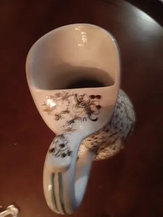 Jarra de loza portuguesa siglo XVII