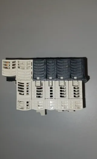 Advantys STB NIP2212, PDT3100, DDI3610, DRC3210