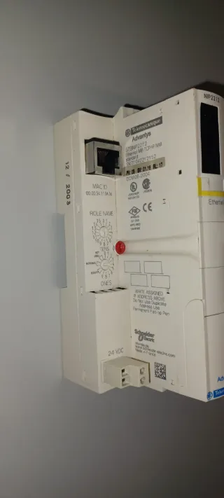 Advantys STB NIP2212, PDT3100, DDI3610, DRC3210