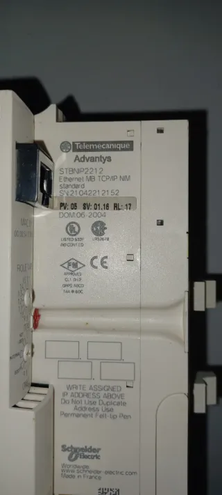 Advantys STB NIP2212, PDT3100, DDI3610, DRC3210