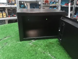 Cassaforte digitale con tastiera