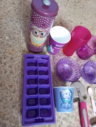 Juego de menaje de cocina morado, lila y rosa