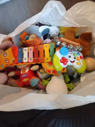 Lote Juguetes y Peluches Varios