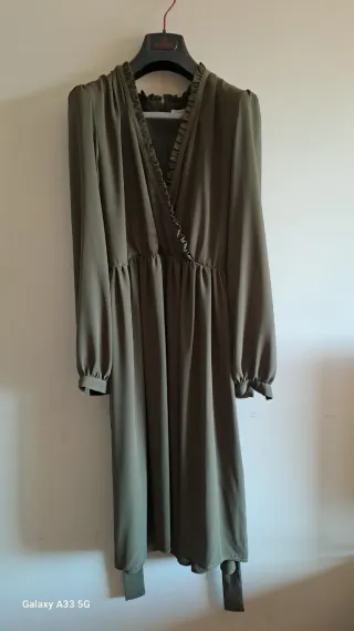 Abito verde oliva Cannella
