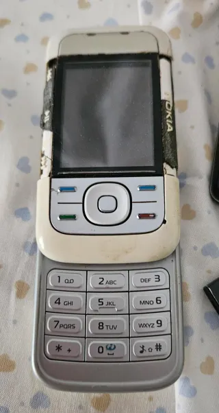 Set 4 Cellulari Vintage + Router Vodafone