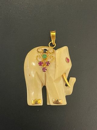 Colgante Elefante Oro 14k con Gemas