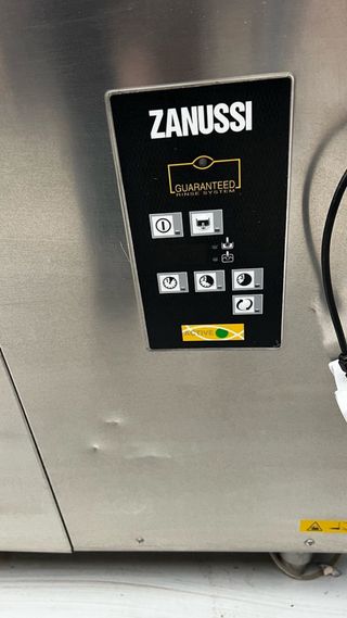 Lavavajillas vertical Zanussi