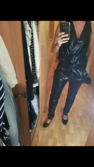 Mono brillante nuevo