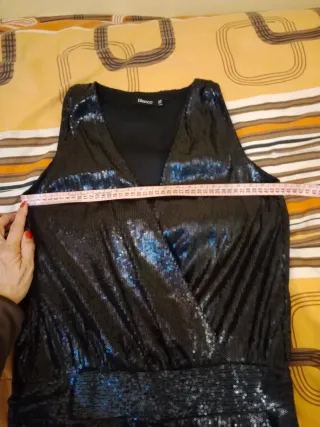 Mono brillante nuevo