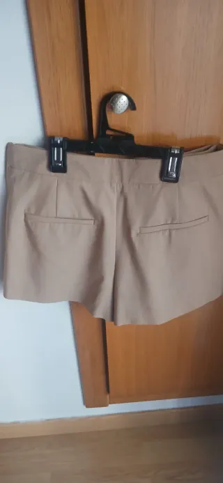 Falda pantalón beige